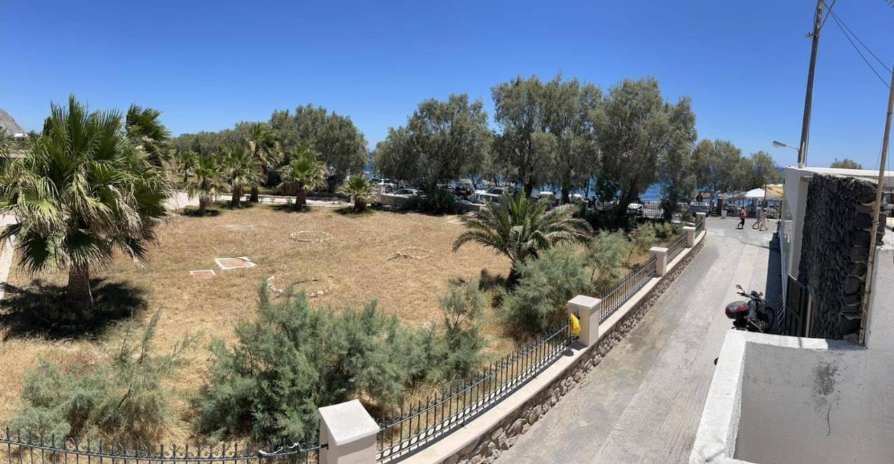 Beach Apartment Edem First Floor بيريفولّوس المظهر الخارجي الصورة
