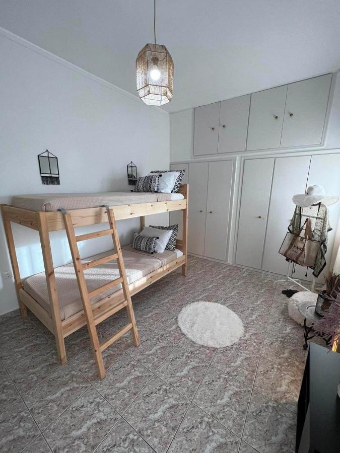 Beach Apartment Edem First Floor بيريفولّوس المظهر الخارجي الصورة