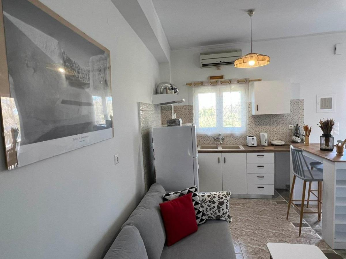 Beach Apartment Edem First Floor بيريفولّوس المظهر الخارجي الصورة